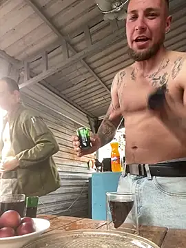 shy-boy-1999: онлайн-секс-чат