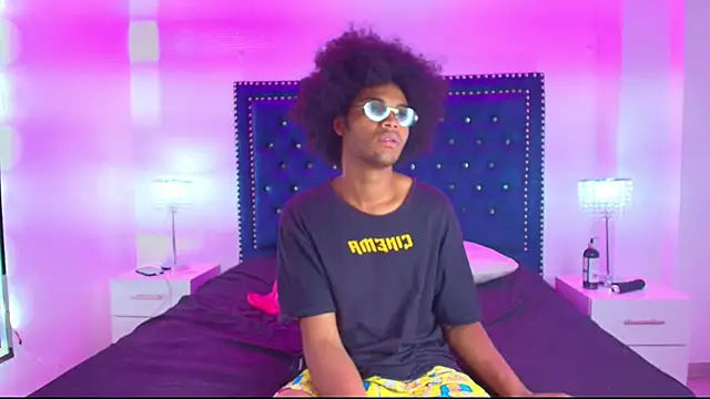 Cristal_and_luke Pertunjukan Webcam