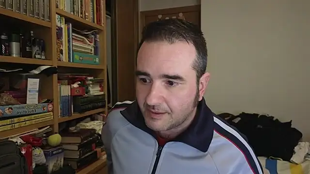 แชท XXX สดของ curiosillo83