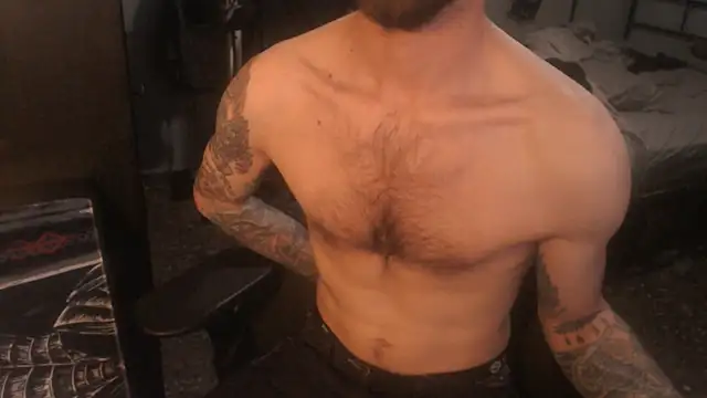 Pokazy przed kamerką – SexxxyLouis