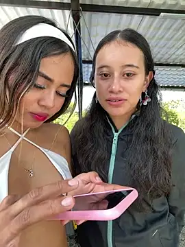 Chat +18 de l0lita_emi ao vivo