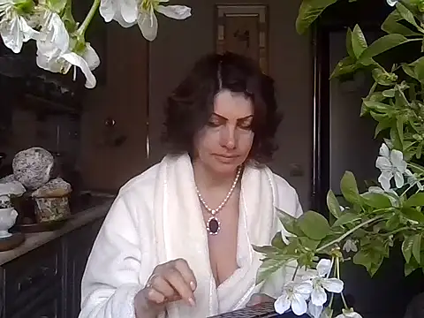 แชท XXX สดของ Baby-Matilda