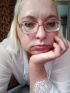 VikaKing Chat XXX in diretta