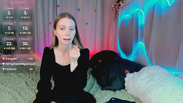 lada2k4's Live XXX Chat