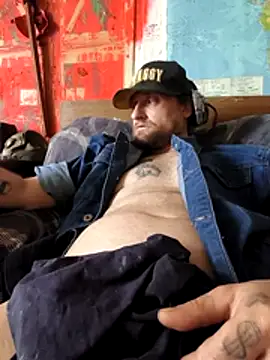 Ozomitro 在線直播表演