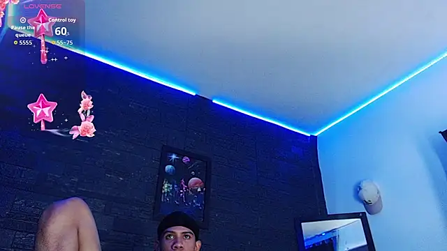 Romancartier_1 Adlı Modelin Web Kamerası Şovu