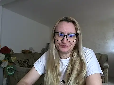 Nataly_RosyのライブXXXチャット