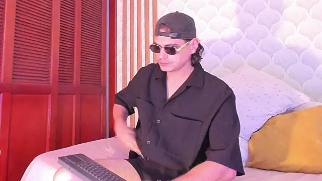 Cristian_blaze's Live XXX Chat