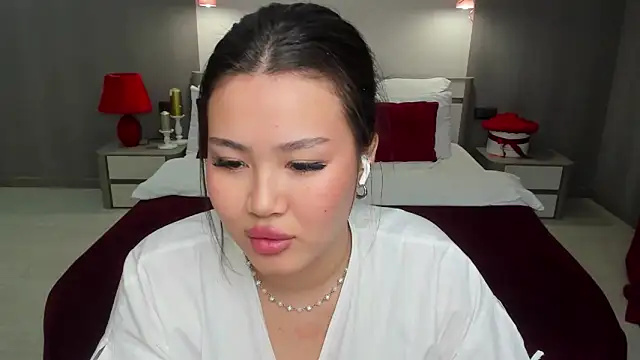 Brunette_Charm's Live XXX Chat