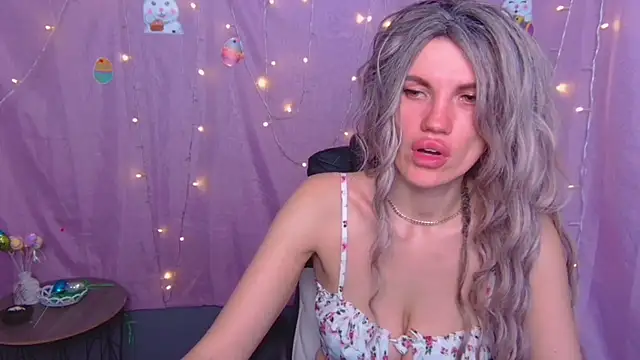 MilaLoona's Live XXX Chat