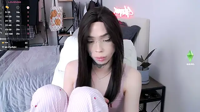 Tanya_Mのウェブカメラショー