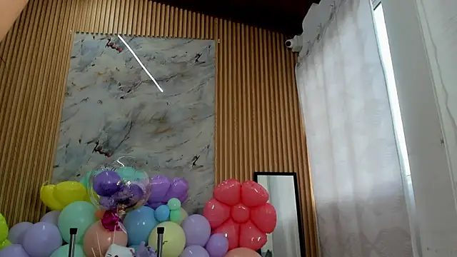 แชท XXX สดของ Any_topless