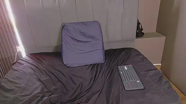 Chat XXX en directo de Red_Scarlet16