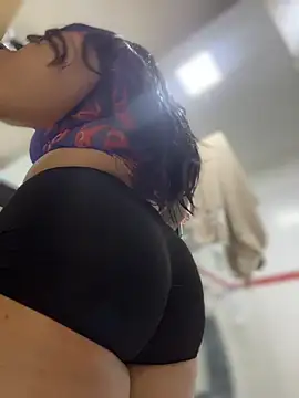 JulianaCastillo: онлайн-секс-чат