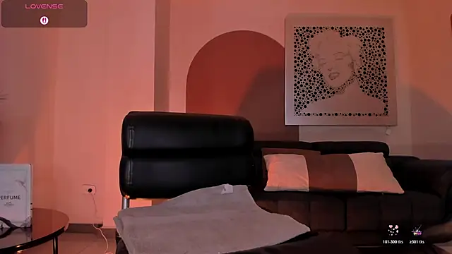 ViolettHanssonのライブXXXチャット