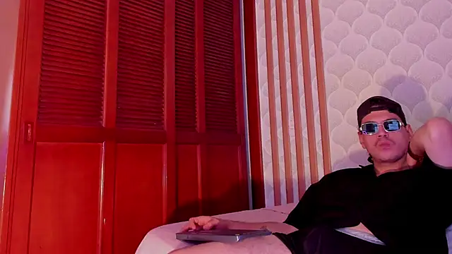 Czat XXX na żywo – Cristian_blaze