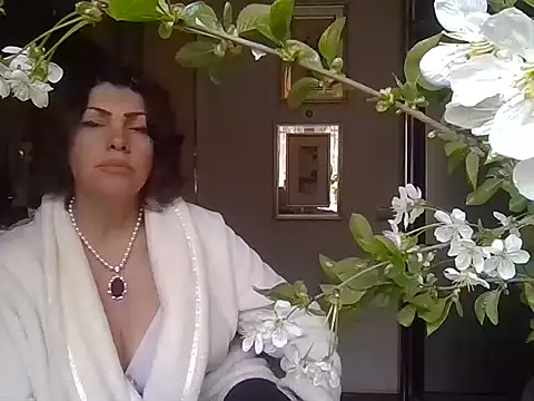 Baby-Matilda 即時 XXX 聊天