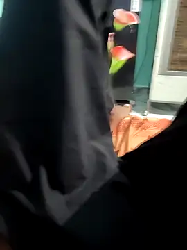 RAYI_Queen_4 Show in webcam