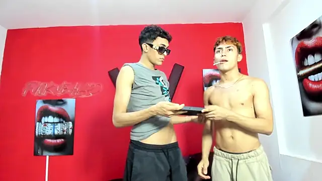 Czat XXX na żywo – AVENGER_BOYS2026