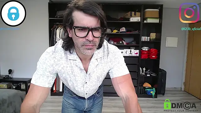 Chatroom XXX en direct de latinoo23bom