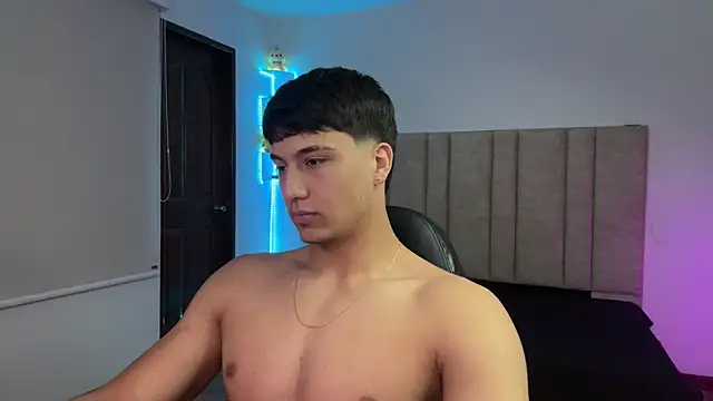 CHRIS_MORGAN1のライブXXXチャット