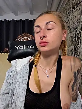 kylie_blck 现场XXX聊天