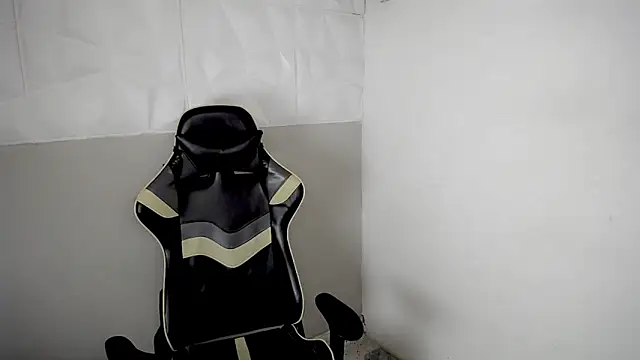 Mathias_twinkk élő XXX-chatje