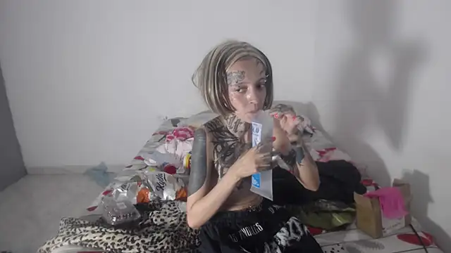 barbara_anal_squirt_ Adlı Modelin Canlı XXX Sohbeti