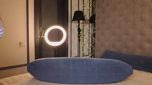 MiguelinaRasmuson Adlı Modelin Canlı XXX Sohbeti