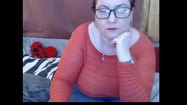 PlayfullMature Live XXX-Chat