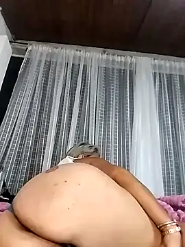 Chat +18 de DirtyBIianca ao vivo