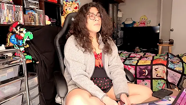 دردشة ShinyCherub الجنسية المباشرة