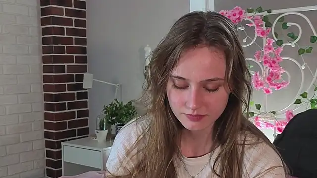 Chatroom XXX en direct de RubieHeiser