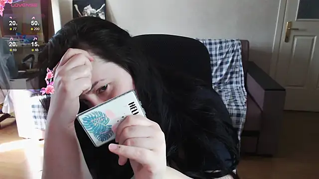 Živý XXX chat EmillyBones