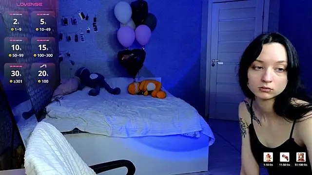 LuxuryLoverss Webcam show