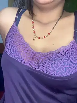 دردشة CUTI-NAINA الجنسية المباشرة