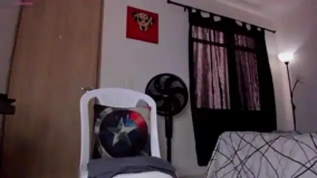 عرض كام Cloudy_pigDude