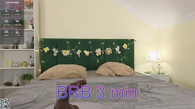 Bonnie_White Show in webcam