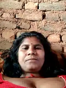 Hot_di97 即時 XXX 聊天