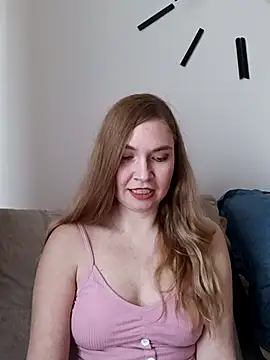 KisaVixen's Webcam Show