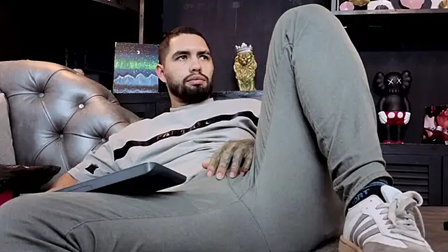 XXX chat uživo modela matteosantos