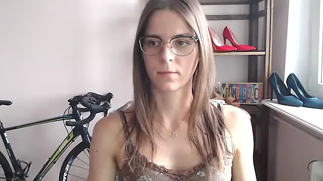 دردشة love_megi الجنسية المباشرة