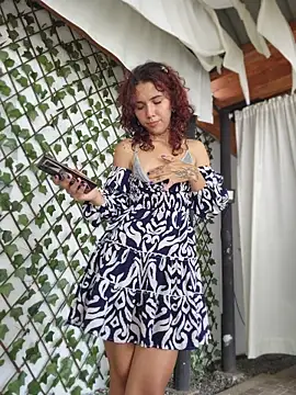 Isabella_Stark Chat XXX live