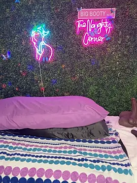 Chatroom XXX en direct de RenaThickAss