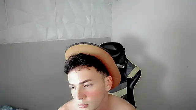 Mathias_twinkk Chat XXX live