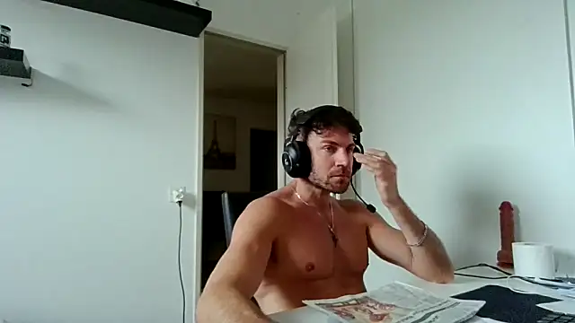 alpha-hunk Webcam-Show