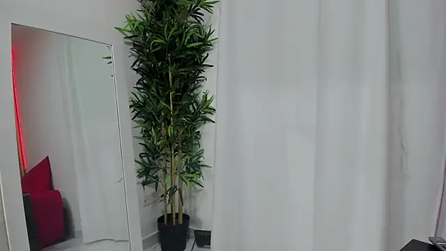 แชท XXX สดของ AnnaArela