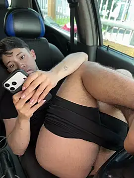 Živý XXX chat Noah-ledom