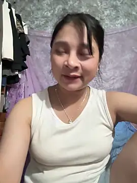 Linbi135 即時 XXX 聊天