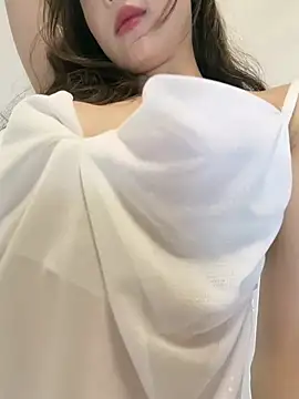 meimei_x: онлайн-секс-чат